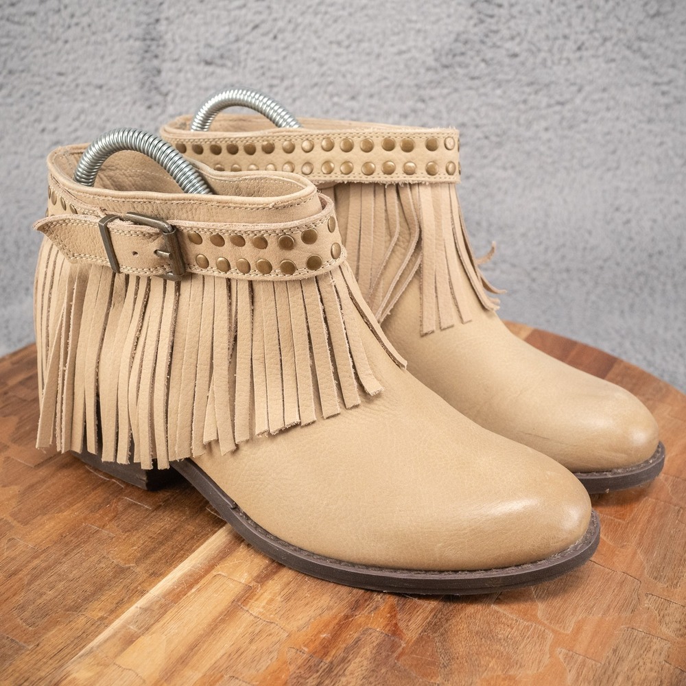 Sz‎ 7.5 - Naughty Monkey Bootie Leather Fringe Festival Nude Ankle Buckle